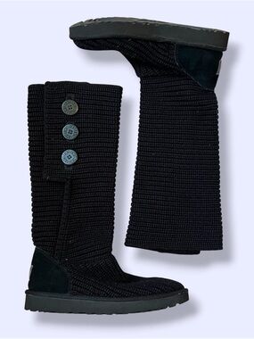 UGG Classic Cardy Black Boots